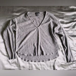 Women’s v neck knit sweater